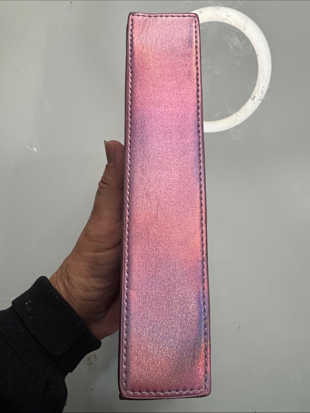 Iridescent clutch - Picture 5 of 9